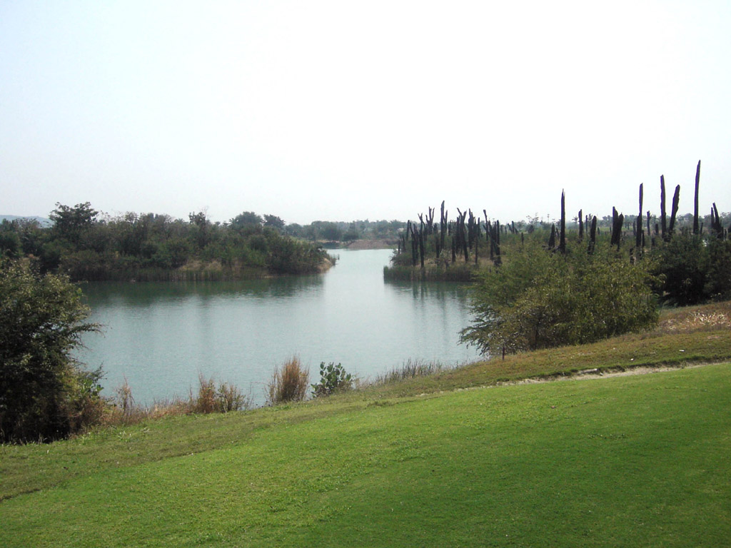 Blue Sapphire Golf & Resort (